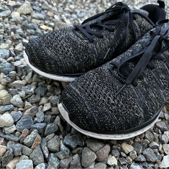 APL Techloom Pro Running Athletic Sneakers Black Gold Metallic Size 10 Women’s - Picture 4 of 12